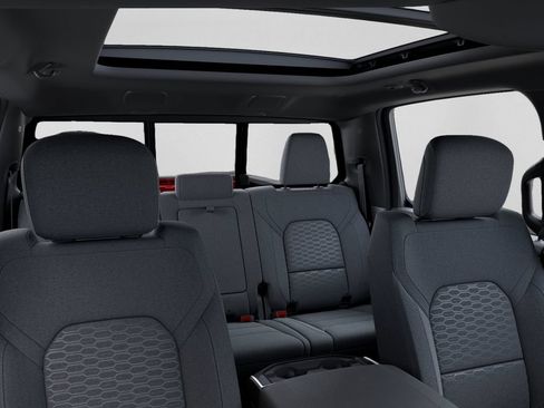 New 2026 RAM 1500 4x4 Crew Cab image 28