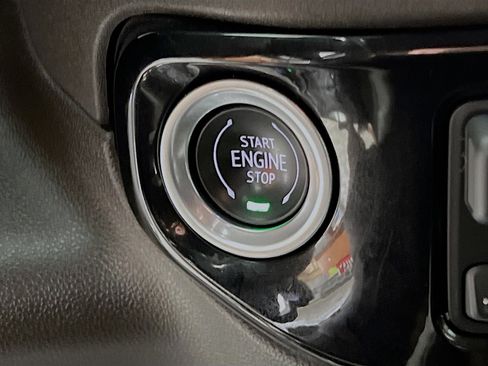 Used 2022 GMC Sierra 1500 SLT w/ SLT Premium Plus Package image 22