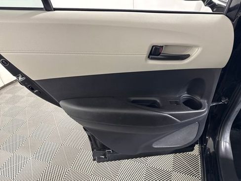 Used 2024 Toyota Corolla Cross LE image 19