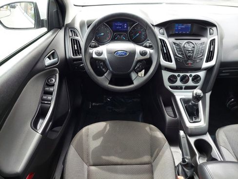 Used 2013 Ford Focus SE FWD image 10