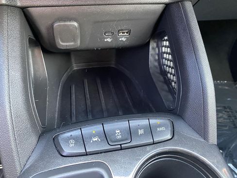 Used 2025 Chevrolet TrailBlazer LT AWD/4WD image 39