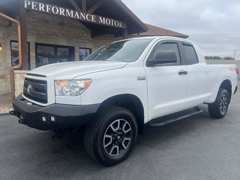 Used 2013 Toyota Tundra 4x4 Double Cab image 1