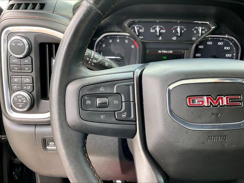 Used 2021 GMC Sierra 1500 AT4 w/ Off-Road Performance Package AWD/4WD image 23