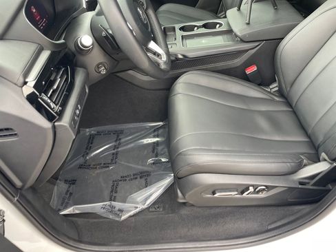 Used 2025 Acura MDX SH-AWD image 19