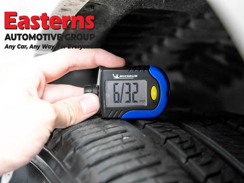 Used 2022 Jeep Grand Cherokee Overland AWD/4WD image 31