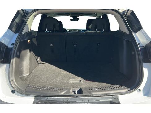 Used 2020 Buick Encore GX Preferred w/ Cold Weather Comfort Package FWD image 9