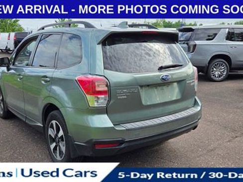 Used 2017 Subaru Forester 2.5i Premium AWD/4WD image 6
