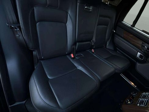 Used 2018 Land Rover Range Rover Long Wheelbase Supercharged image 23