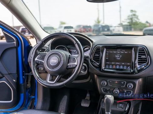 Used 2019 Jeep Compass Limited FWD image 15