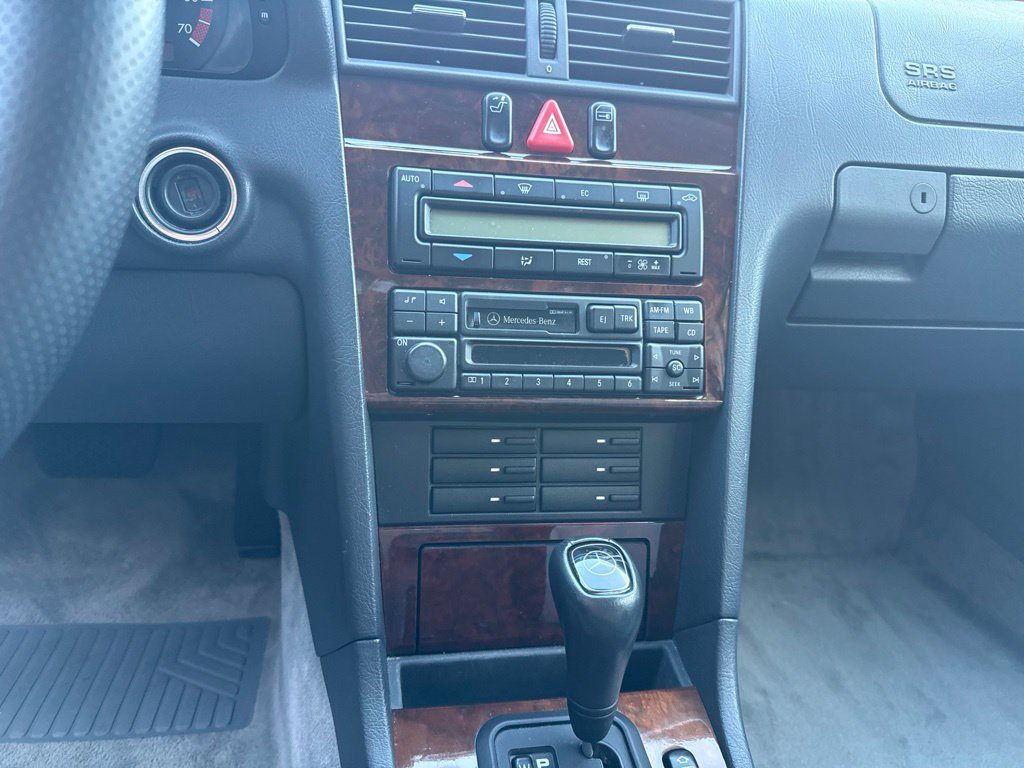 Used 1998 Mercedes-Benz C 230 image 11