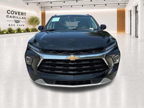 Used 2024 Chevrolet Blazer LT w/ Convenience Package FWD image 3