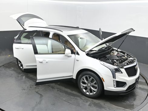 Used 2020 Cadillac XT5 Sportv w/ Platinum Package image 39