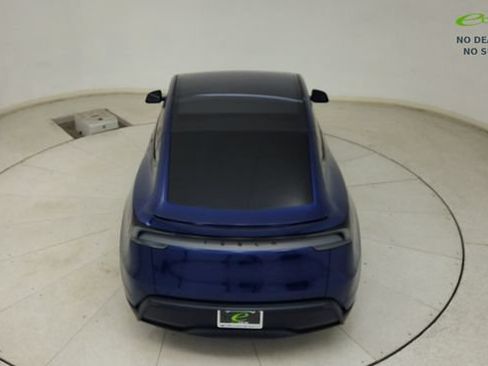 Used 2026 Tesla Model Y 2WD image 26