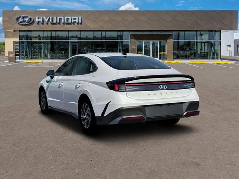 New 2026 Hyundai Sonata Blue FWD image 5