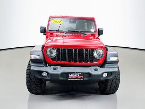 Used 2024 Jeep Wrangler Unlimited Sport AWD/4WD image 2