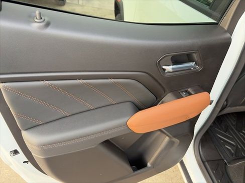 New 2026 GMC Canyon AT4 w/ AT4 Premium Package image 12