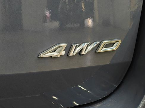 Used 2021 Ford Explorer XLT w/ Equipment Group 202A AWD/4WD image 61