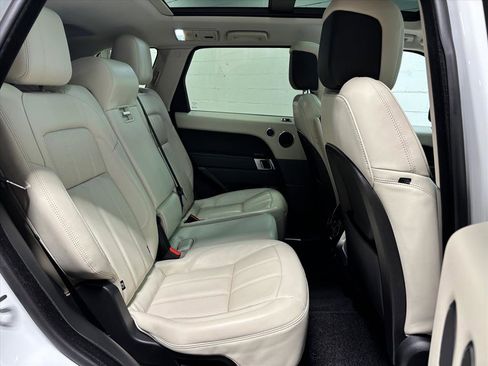Used 2019 Land Rover Range Rover Sport HSE image 41