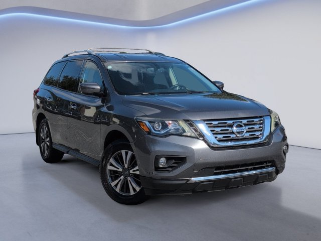 Used 2018 Nissan Pathfinder SV FWD image 2