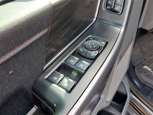 Used 2025 Ford F150 Lariat w/ Equipment Group 501A Mid image 21