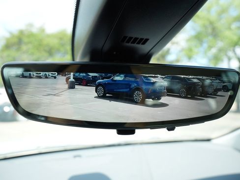 Certified 2023 Cadillac XT6 Premium Luxury w/ Technology Package image 15