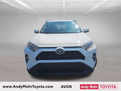 Used 2021 Toyota RAV4 XLE w/ Convenience Package AWD/4WD image 3