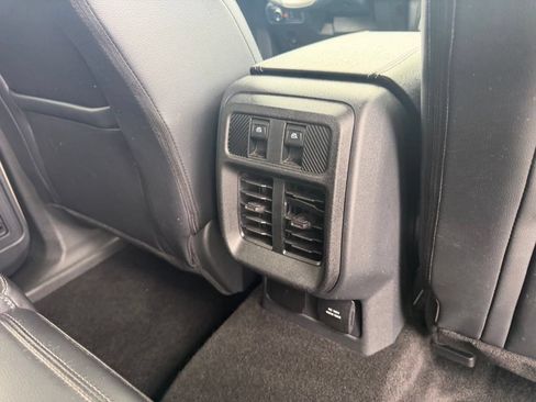 Used 2025 Ford Bronco Outer Banks AWD/4WD image 40