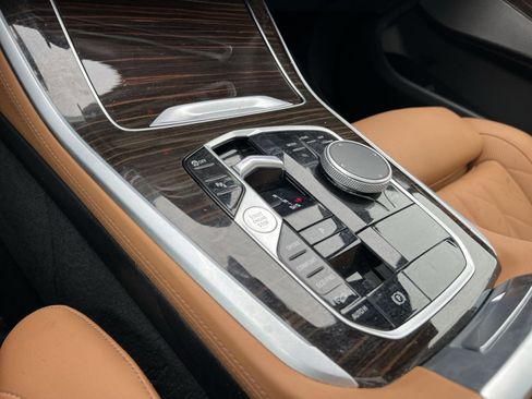 Used 2025 BMW X5 xDrive40i w/ Premium Package image 22