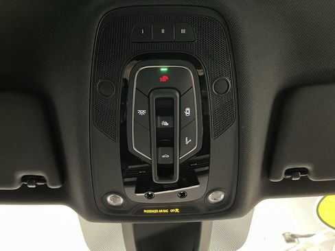 Used 2019 Audi SQ5 Premium Plus w/ Premium Plus Package image 9