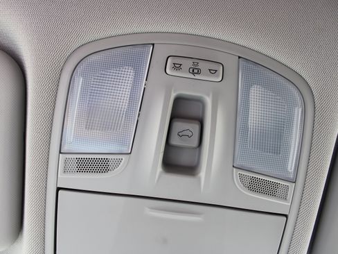 Used 2021 Hyundai Kona SEL Plus FWD image 24