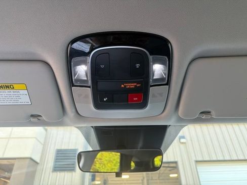 Used 2025 Hyundai Tucson SEL FWD image 17