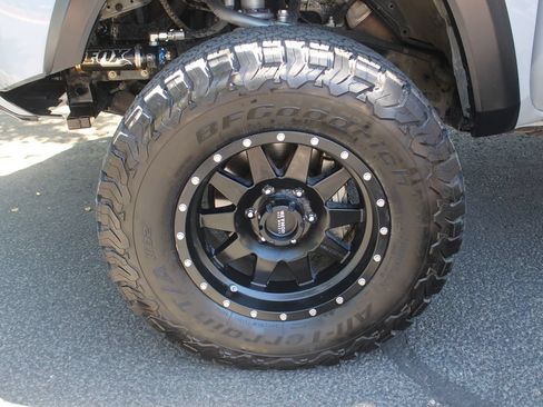 Used 2019 Toyota Tacoma TRD Off-Road AWD/4WD image 64