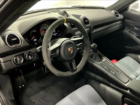 Used 2025 Porsche 718 Cayman GT4 RS image 17
