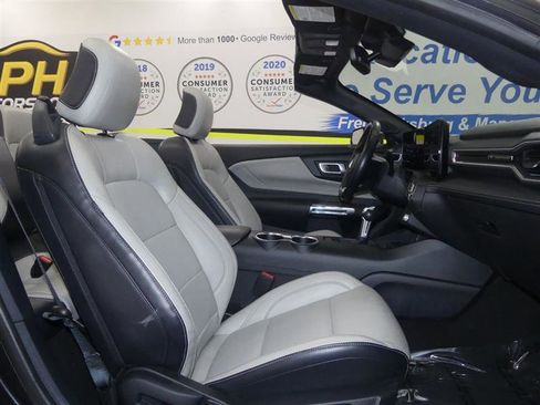 Used 2024 Ford Mustang Premium image 6