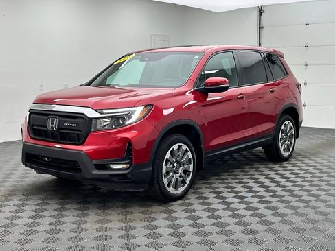 Used 2025 Honda Passport EX-L image 2