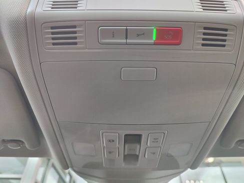 Used 2026 Volkswagen Jetta SEL FWD image 22