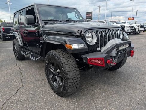 Used 2021 Jeep Wrangler Unlimited Sahara AWD/4WD image 9