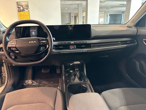 Used 2025 Kia K4 LXS image 34