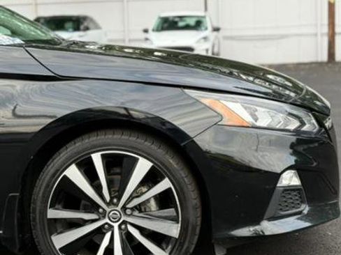 Used 2022 Nissan Altima 2.5 SR image 5