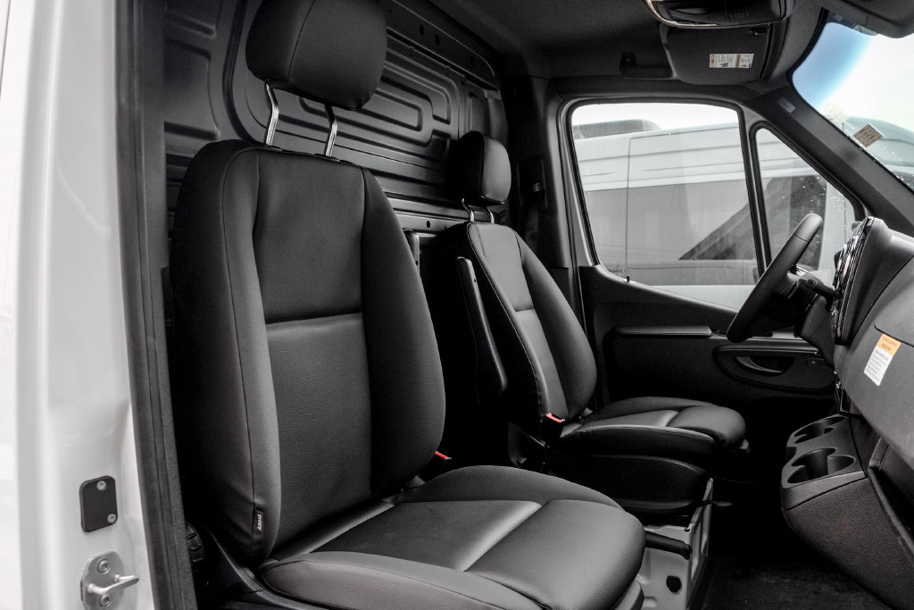 Used 2026 Mercedes-Benz Sprinter 2500 image 20