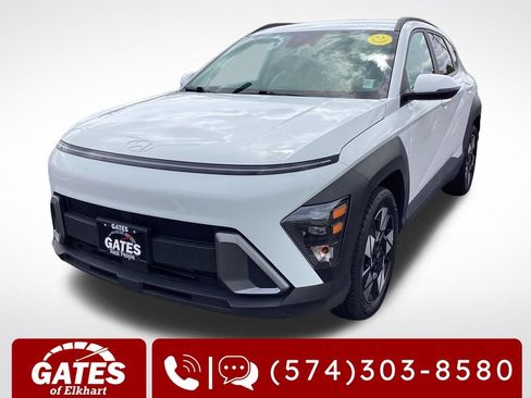 Used 2025 Hyundai Kona SEL FWD image 3