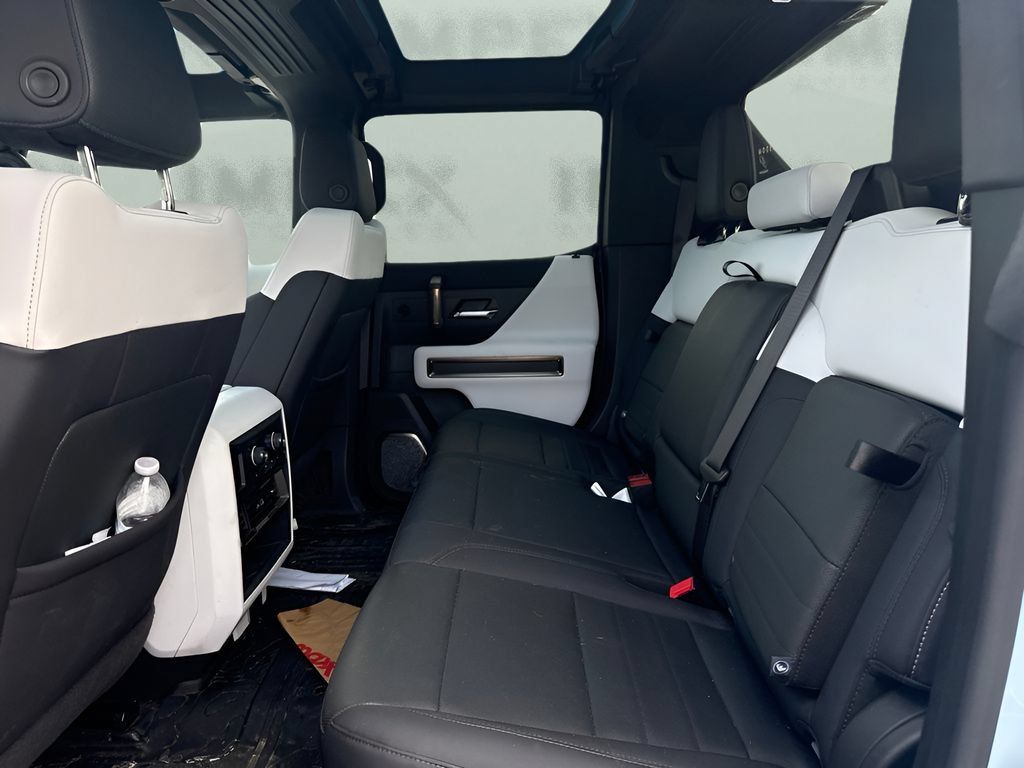 Used 2024 GMC Hummer EV 2X AWD/4WD image 10