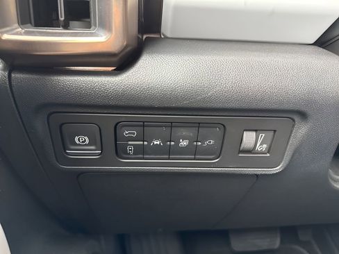 Used 2025 GMC Hummer EV 3X AWD/4WD image 25