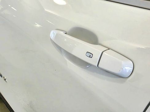 Used 2022 Chevrolet Equinox LT FWD image 15