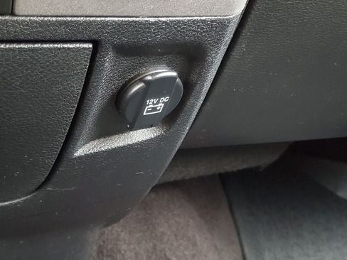 Used 2017 RAM 1500 ST w/ SXT Appearance Group AWD/4WD image 18