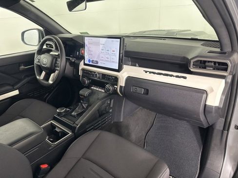 Used 2024 Toyota Tacoma TRD Sport image 14