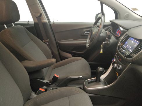 Used 2020 Chevrolet Trax LS FWD image 21