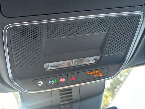 New 2026 Chevrolet Traverse High Country image 40