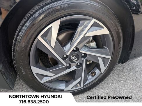 Used 2025 Hyundai Elantra Sport FWD image 41