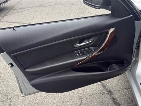 Used 2014 BMW 328i xDrive Sedan AWD/4WD image 6